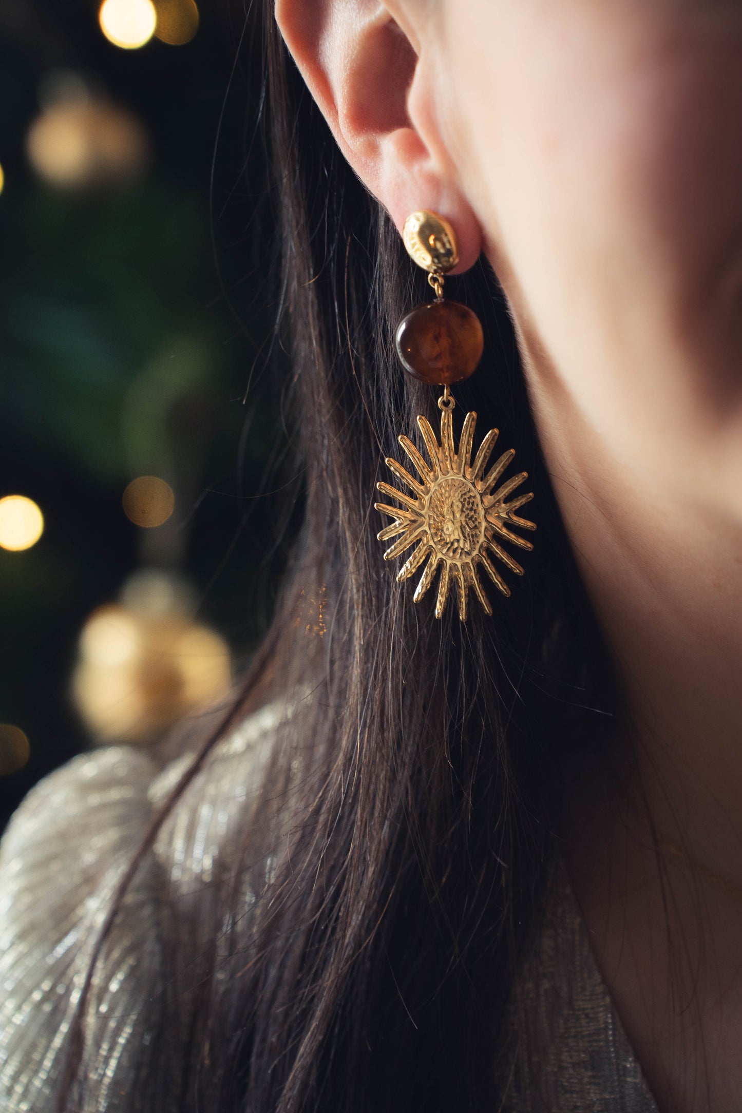 Valladolid | Boucles d'oreilles en acier inoxydable | Résine marron | Doré