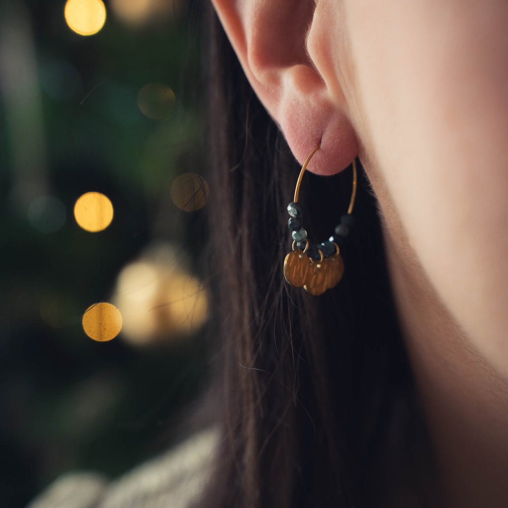 Annapurna | Boucles d'oreilles en acier inoxydable et pierres naturelles | Tourmaline bleue | Doré