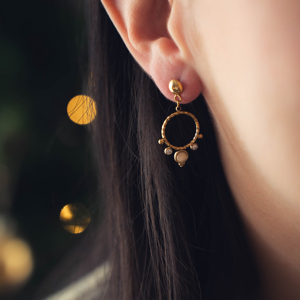 Eivissa | Boucles d'oreilles en acier inoxydable et pierres naturelles | Œil de chat | Doré