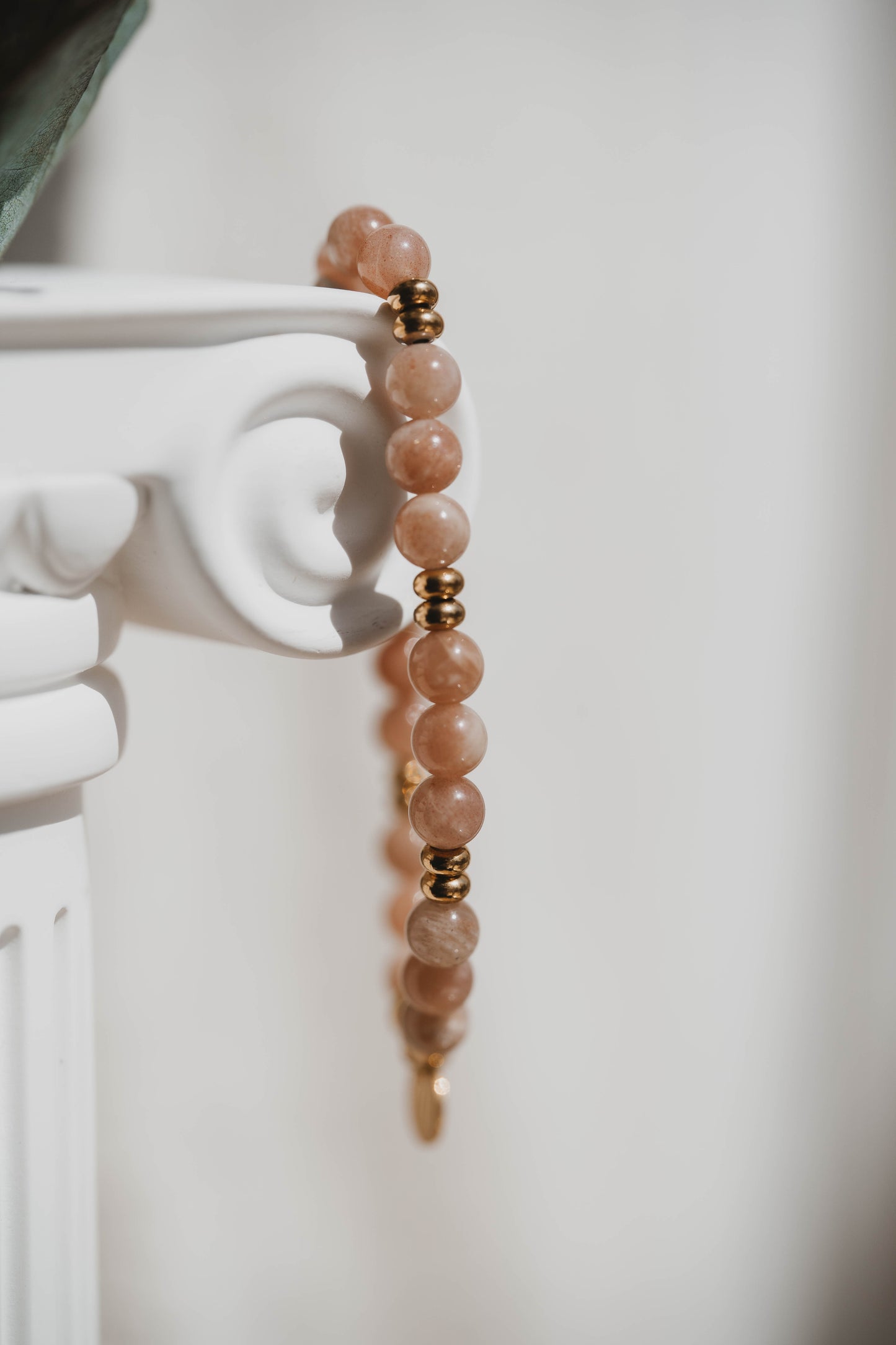 Rome | Bracelet en acier inoxydable et pierres naturelles | Doré