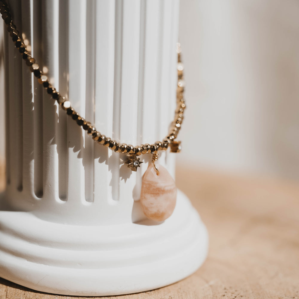 Marsala | Collier en acier inoxydable et pierres naturelles | Hématite et Pierre de Soleil | Doré