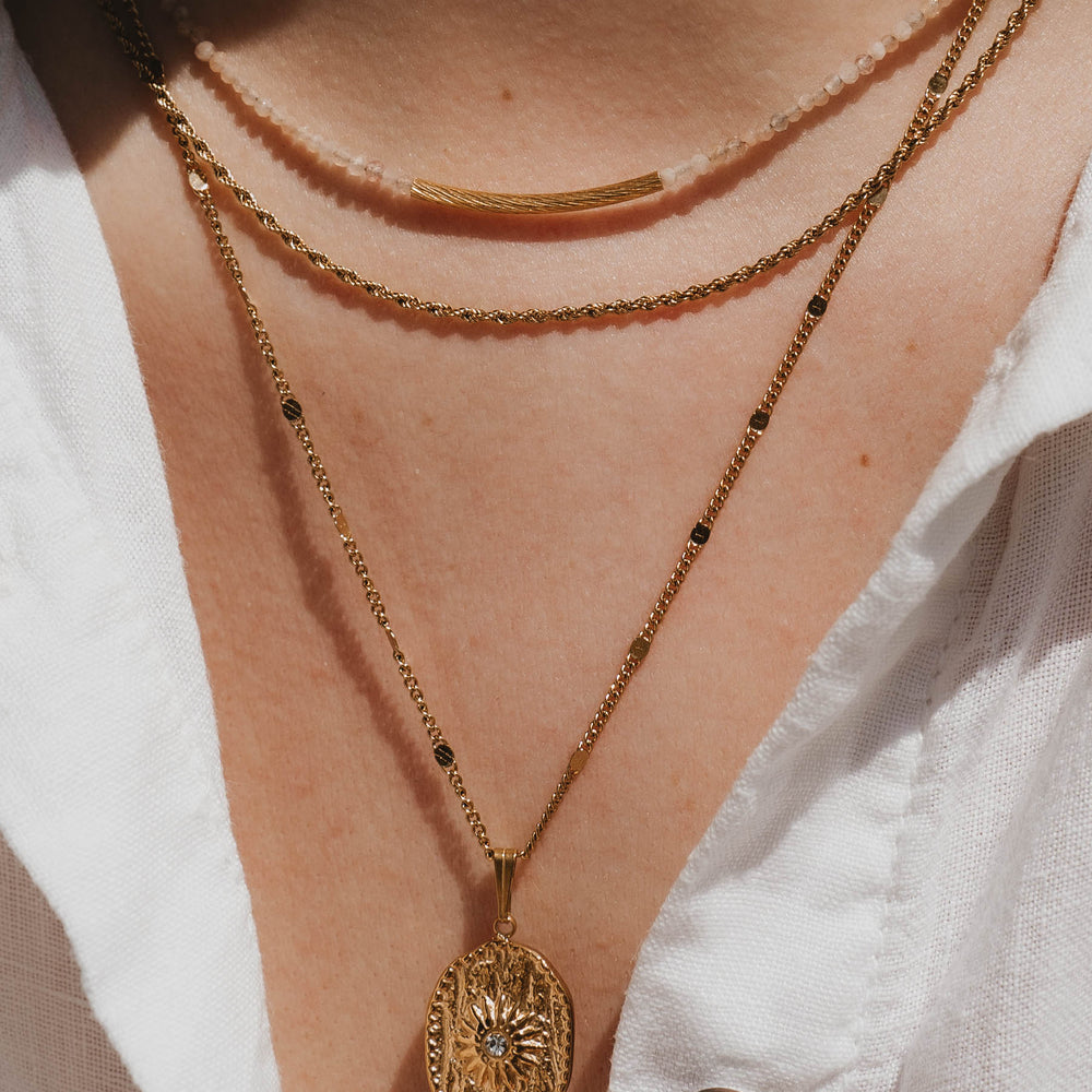 
                      
                        Atacama | Collier long en acier inoxydable | Doré
                      
                    
