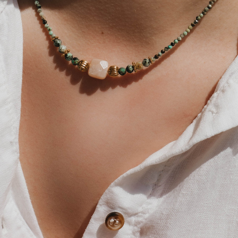 Le Caire | Collier en acier inoxydable et pierres naturelles | Turquoise Africaine | Doré